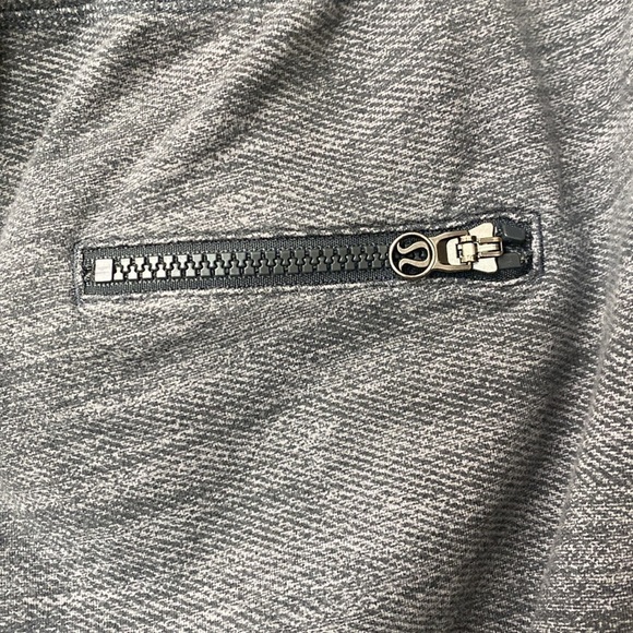 Lululemon grey crop joggers size 8 - Picture 8 of 10